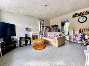 Lounge- click for photo gallery